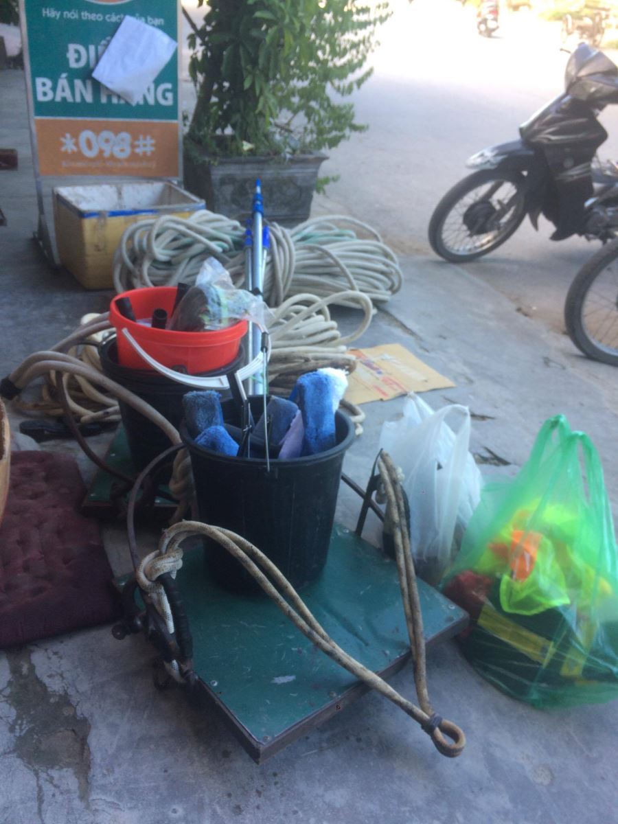 lau kính tòa nhà